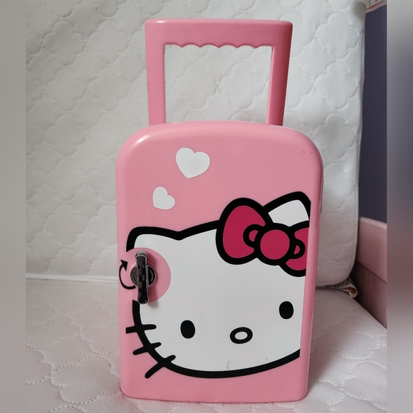 Sanrio Hello Kitty Pink Mini Refrigerator and Food Warmer - Picture 3 of 14